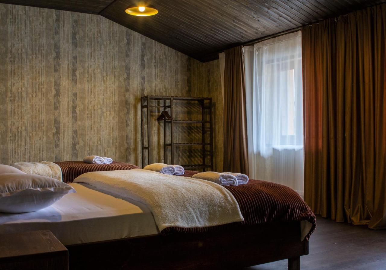 Hotel Eden Местия Екстериор снимка