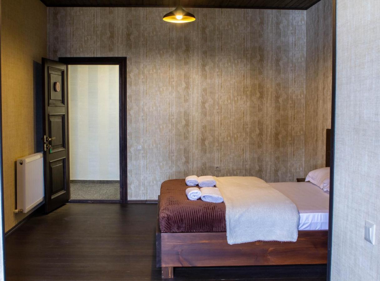 Hotel Eden Местия Екстериор снимка