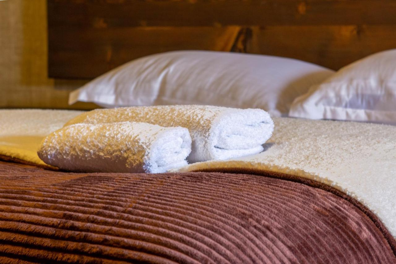Hotel Eden Местия Екстериор снимка