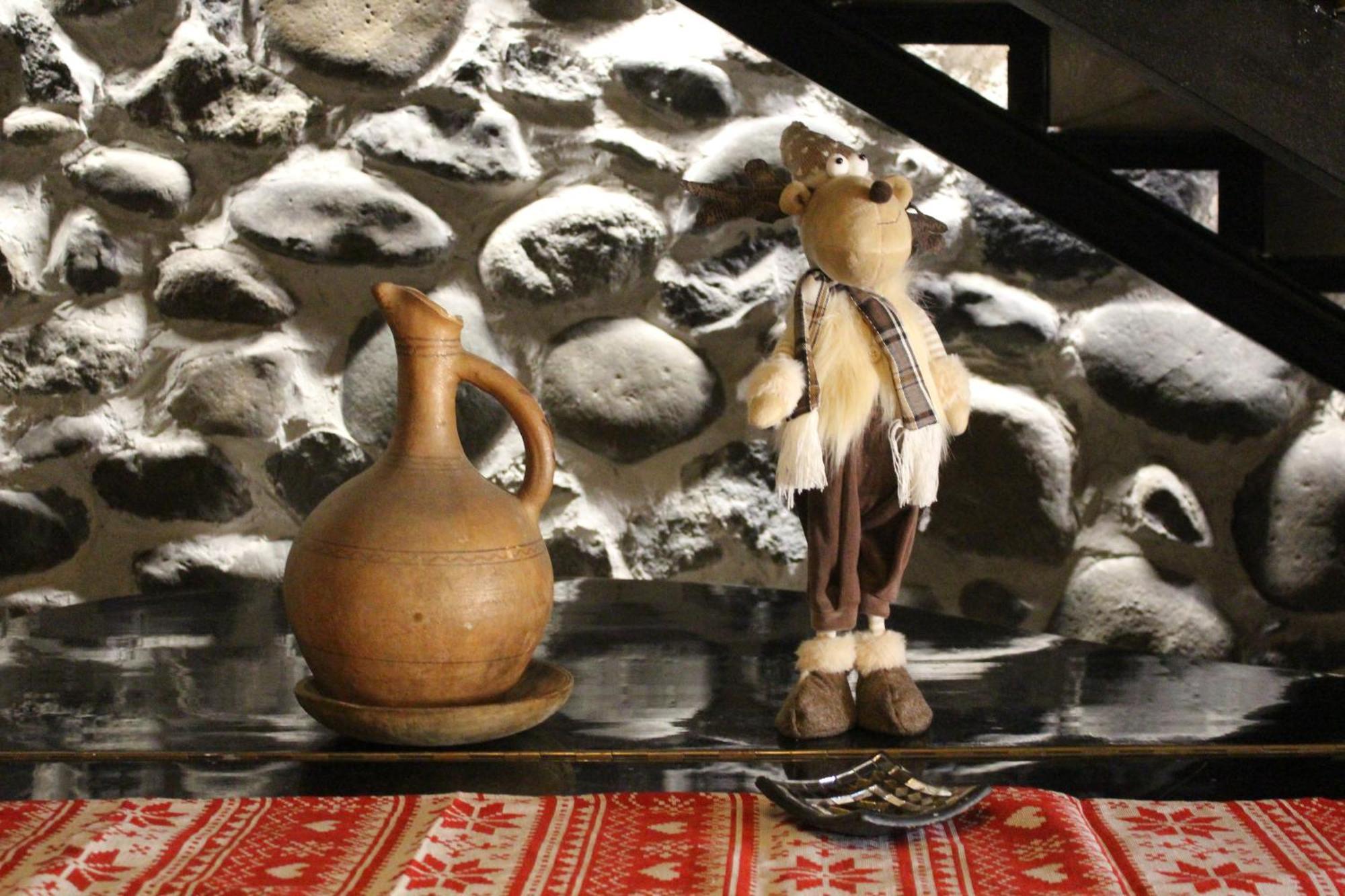 Hotel Eden Местия Екстериор снимка