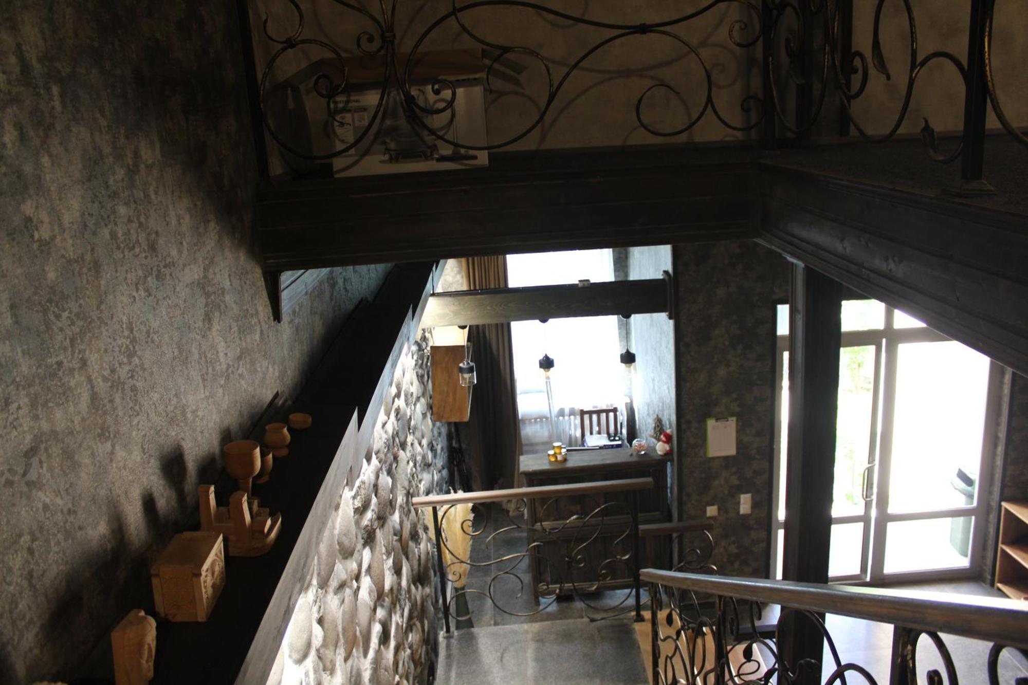 Hotel Eden Местия Екстериор снимка