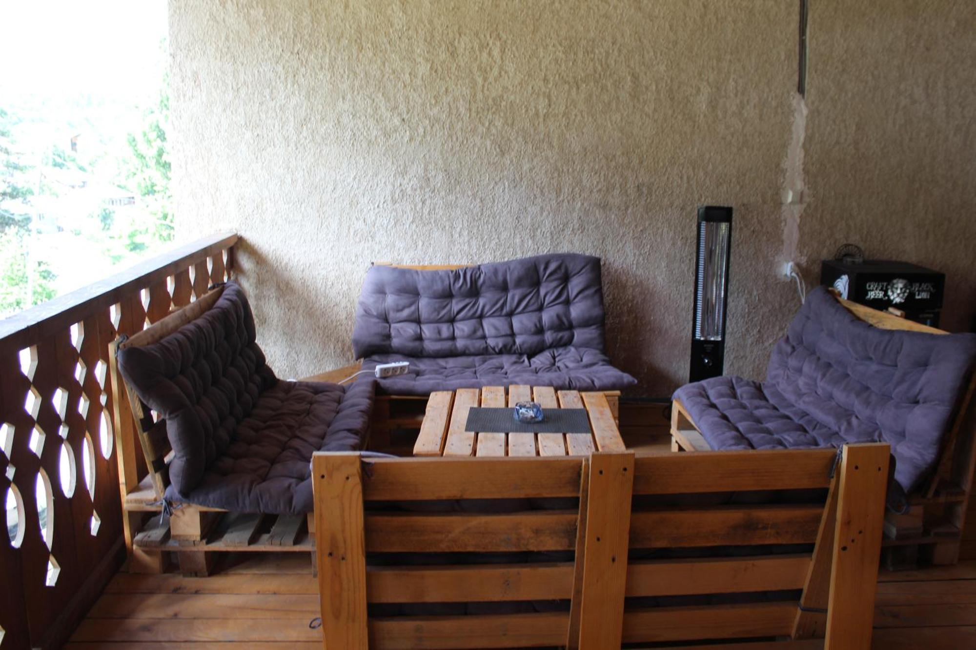 Hotel Eden Местия Екстериор снимка