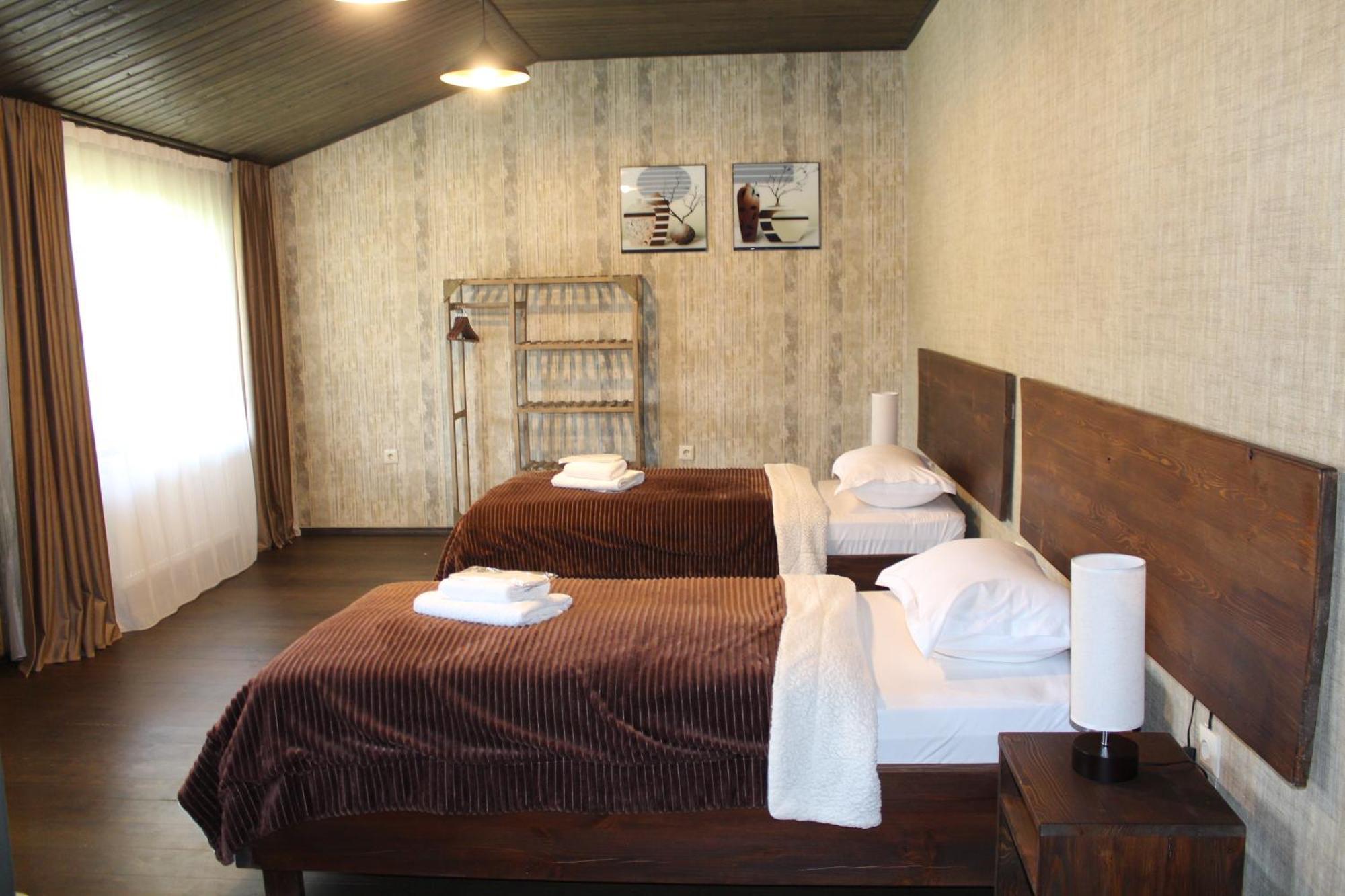 Hotel Eden Местия Екстериор снимка