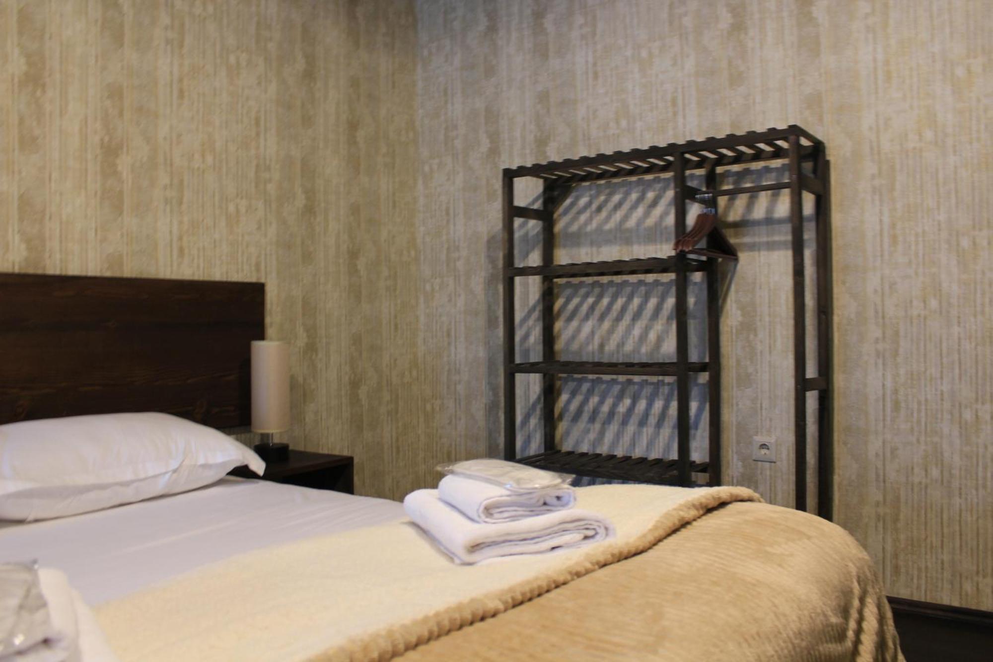 Hotel Eden Местия Екстериор снимка